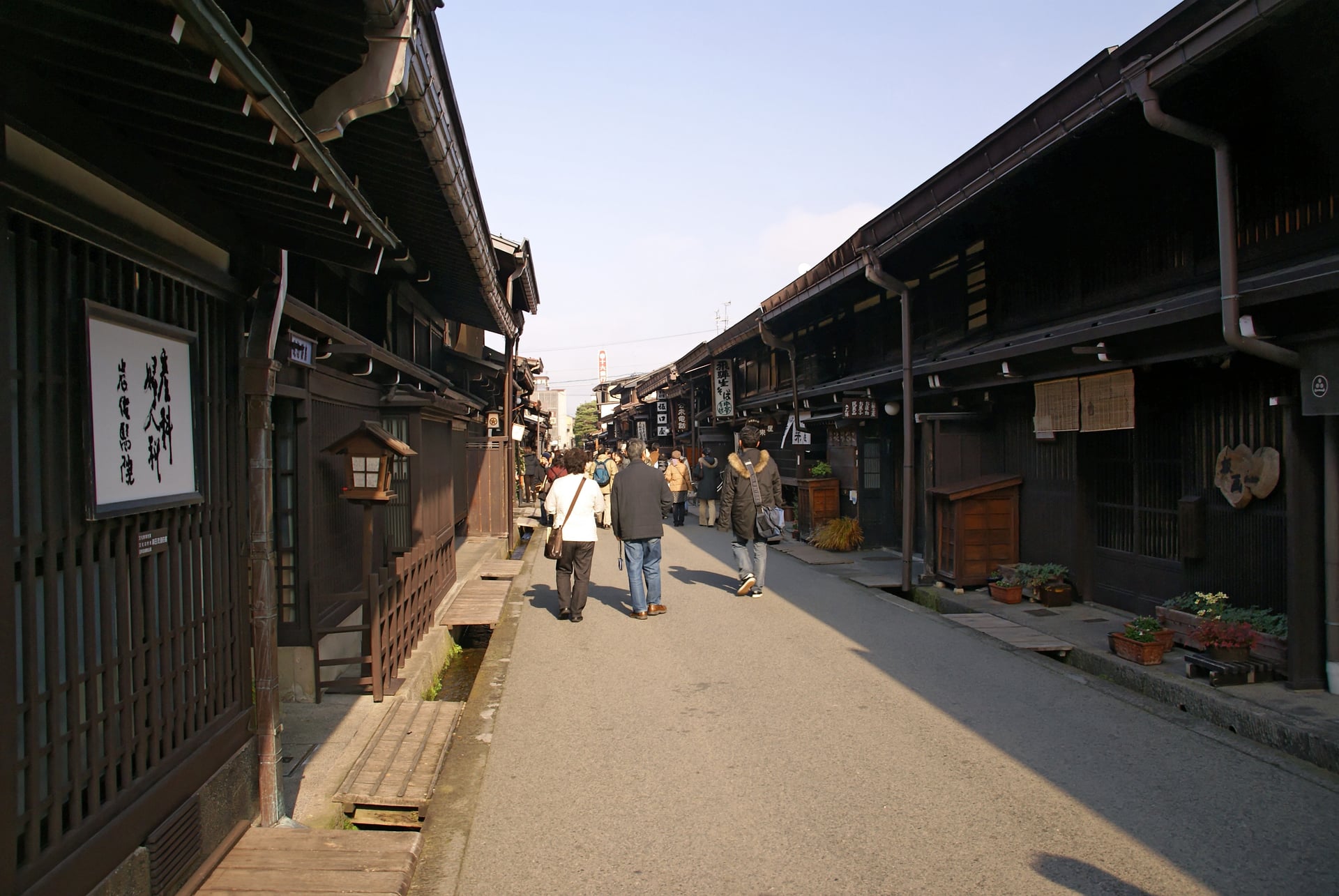 Sanmachi Suji